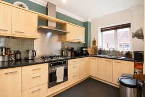 Kitchen- click for photo gallery